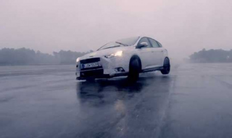 Новый Ford Focus RS тестирует трек